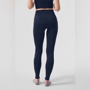 Alo yoga airlift leggings Color navy